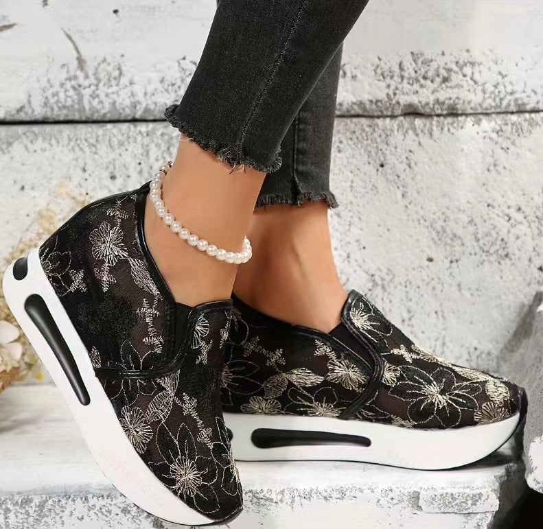Damen Komfortable Sneaker mit floralem Stickmuster und rutschfester Sohle