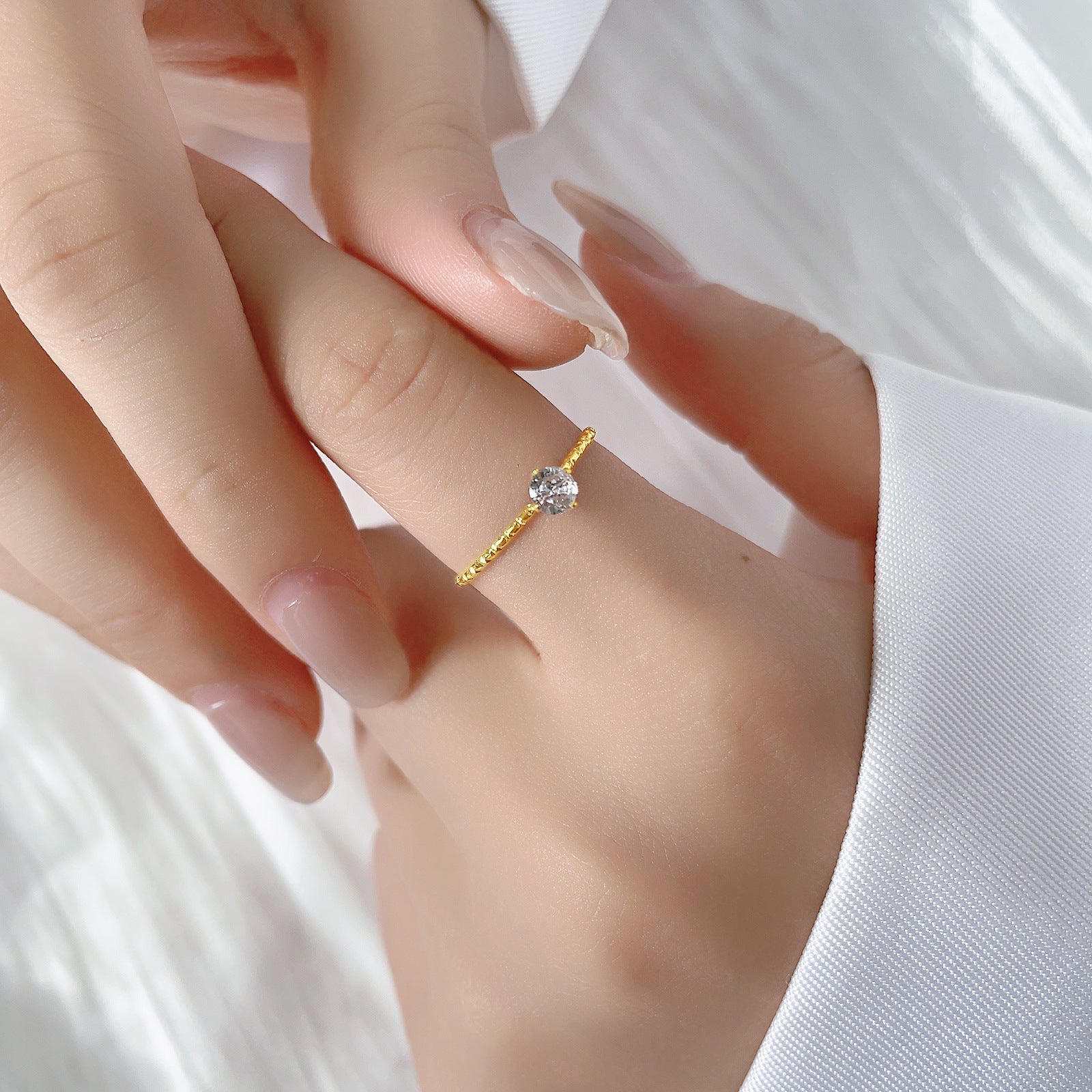 Damen feiner Ring mit elegantem Kristallanhänger Shop Nory