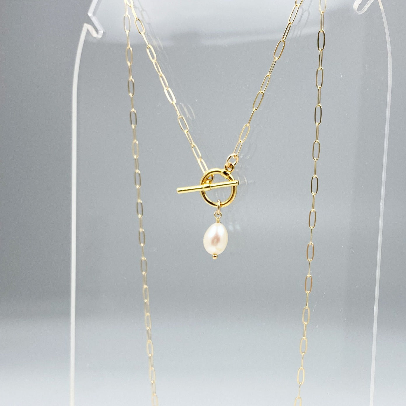 Damen Ohrhängerschmuck mit eleganter Perlenverzierung und zeitgemäßem Design Shop Nory