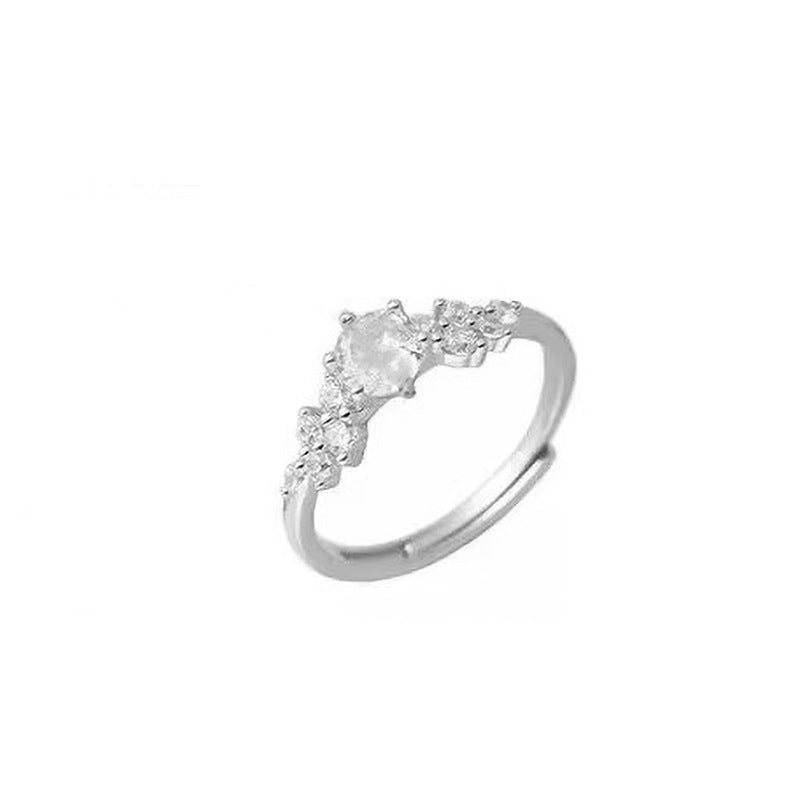 Damen eleganter Zirkonia-Verlobungsring mit funkelndem Design Shop Nory