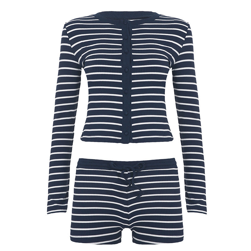 Damen nan gestreiftes Ripp-Lounge-Set mit knöpfbarem Langarm-Top und taillenhohen Shorts Shop Nory