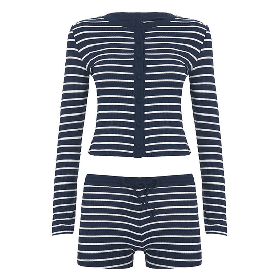 Damen nan gestreiftes Ripp-Lounge-Set mit knöpfbarem Langarm-Top und taillenhohen Shorts Shop Nory