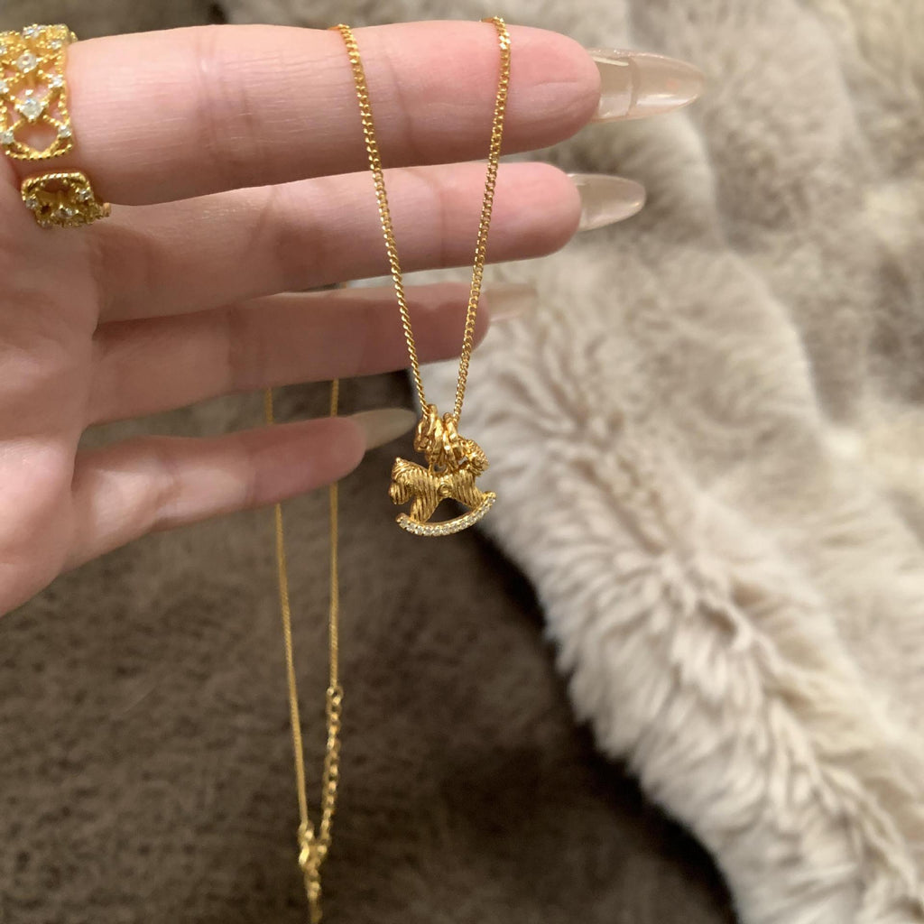 Damen Halskette mit filigranem Pferdemotiv und funkelndem Zirkonia Shop Nory