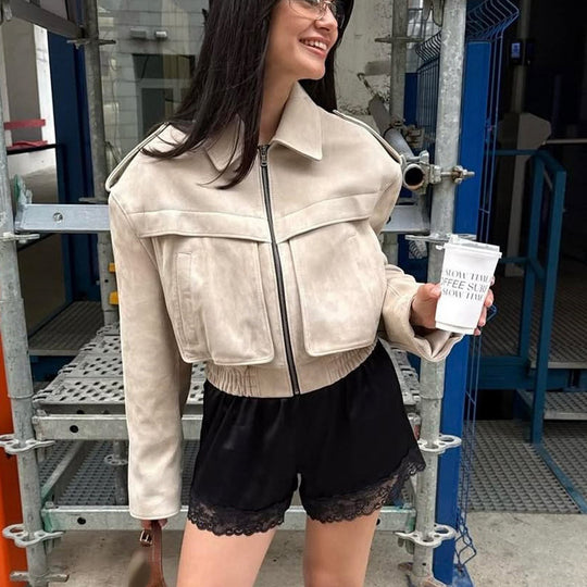 Damen Kurzblouson aus Veloursleder‑Optik mit Oversize‑Schulter und verdecktem Reißverschluss Shop Nory