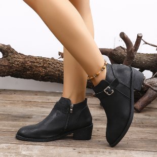 Damen Kurzschaft‑Ankle‑Boots mit seitlichem Reißverschluss, Zier­schnalle und geflochtener Keil‑Optik Shop Nory