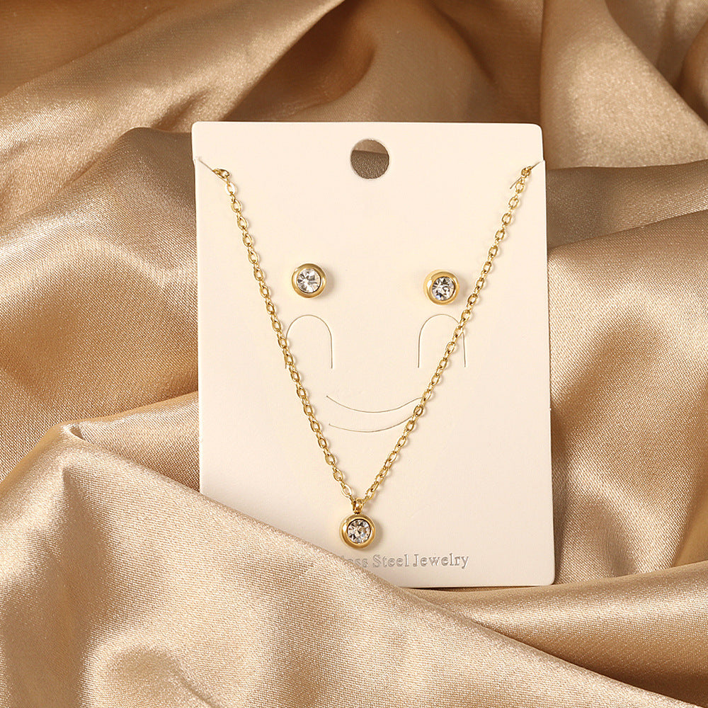 Damen Schmuckset mit Zirkon-Anhänger und dazu passenden Ohrsteckern Shop Nory