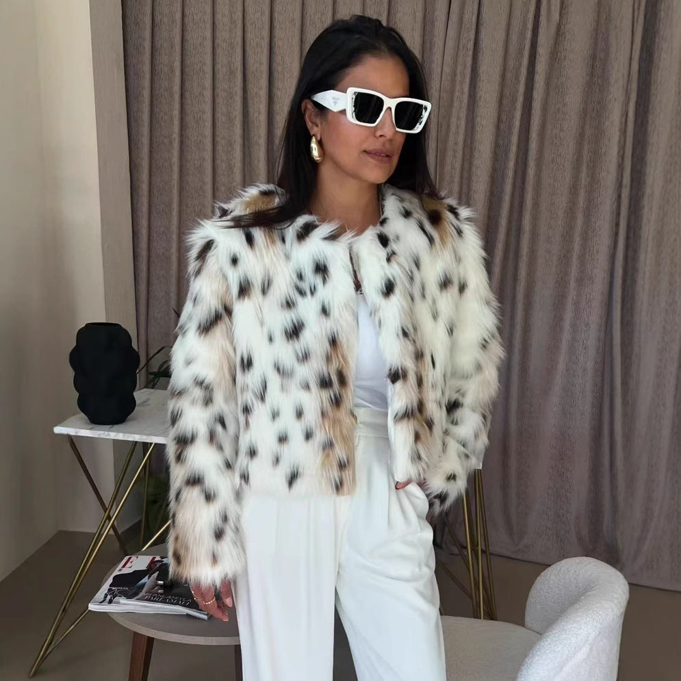 Damen Kurzfelljacke aus Kunstfell mit Leoprint und kastiger Silhouette Shop Nory