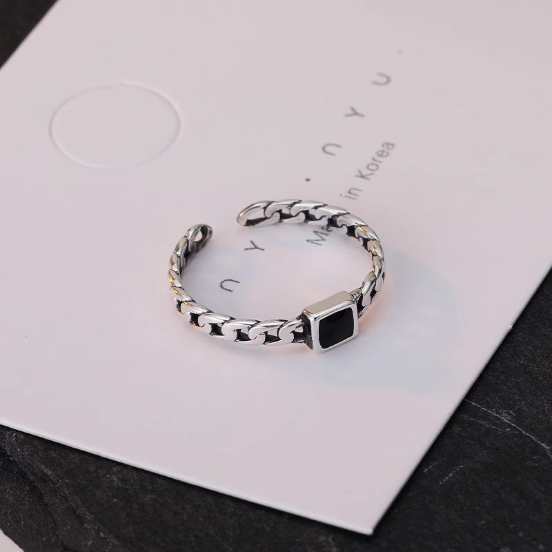 Damen zierlicher Silberring mit quadratischem Onyx-Element Shop Nory