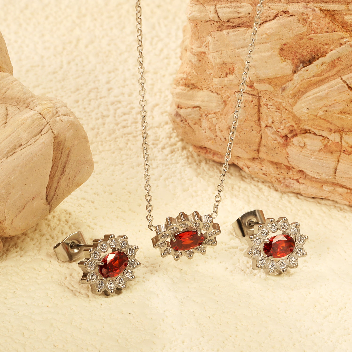 Damen Schmuckset mit funkelnden Zirkonia und eleganter, goldplattierter Verarbeitung Shop Nory