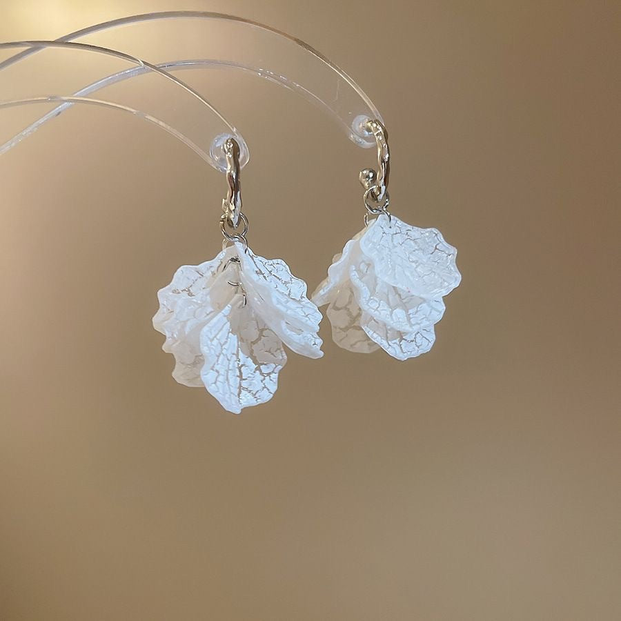 Damen Ohrhänger mit filigranem Blattdesign aus transparentem Material Shop Nory
