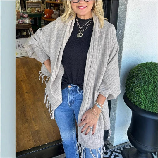 Damen vielseitiger Poncho mit Fransen