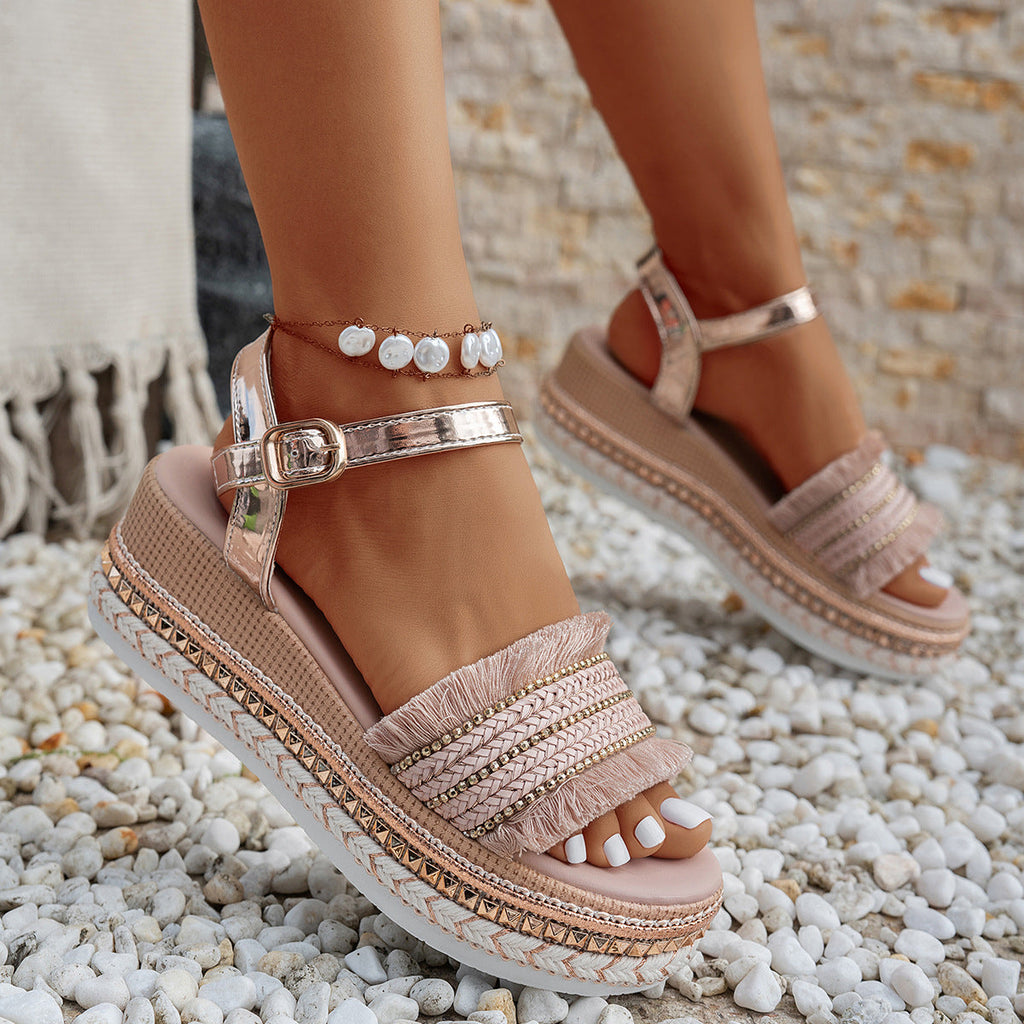 Damen Wedge-Sandaletten mit verstellbarem Riemendesign und dekorativem Akzent