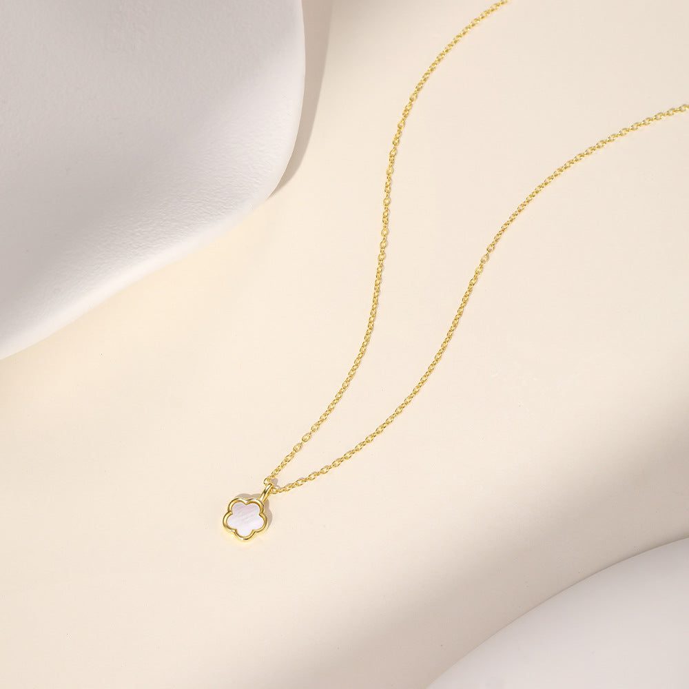 S925 Sterlingsilber Blütenweiße Muschel Verfeinerte Strass Schlüsselbeinghänger Hohlstud Ohrringe Anzug Bester Verkäufer in Schmuck | Shop Nory