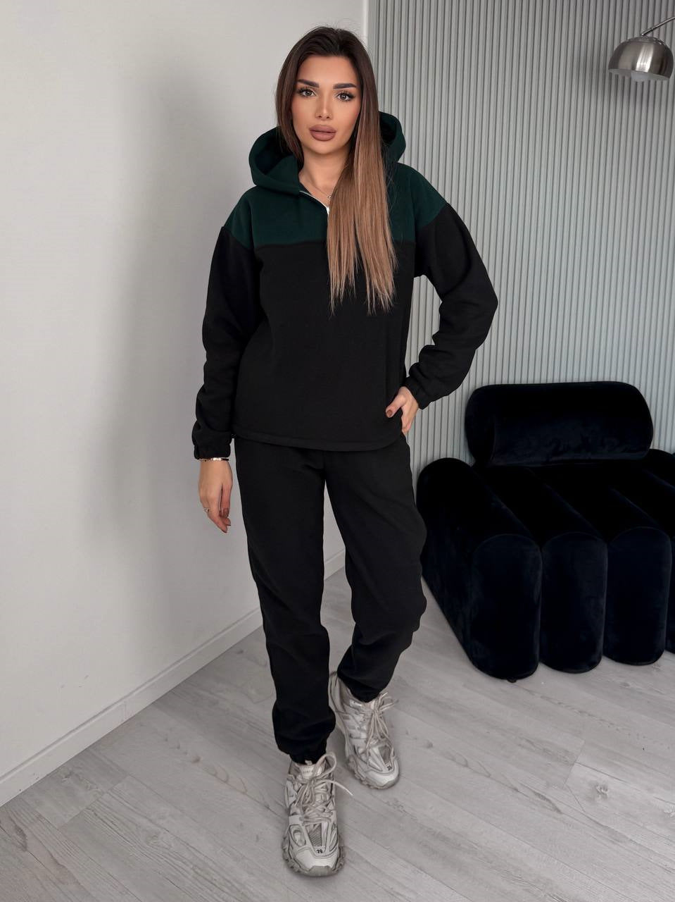 Damen Zweiteiliges Farbblock-Loungewear-Set mit halbem Reißverschluss und schmaler Jogginghose Shop Nory