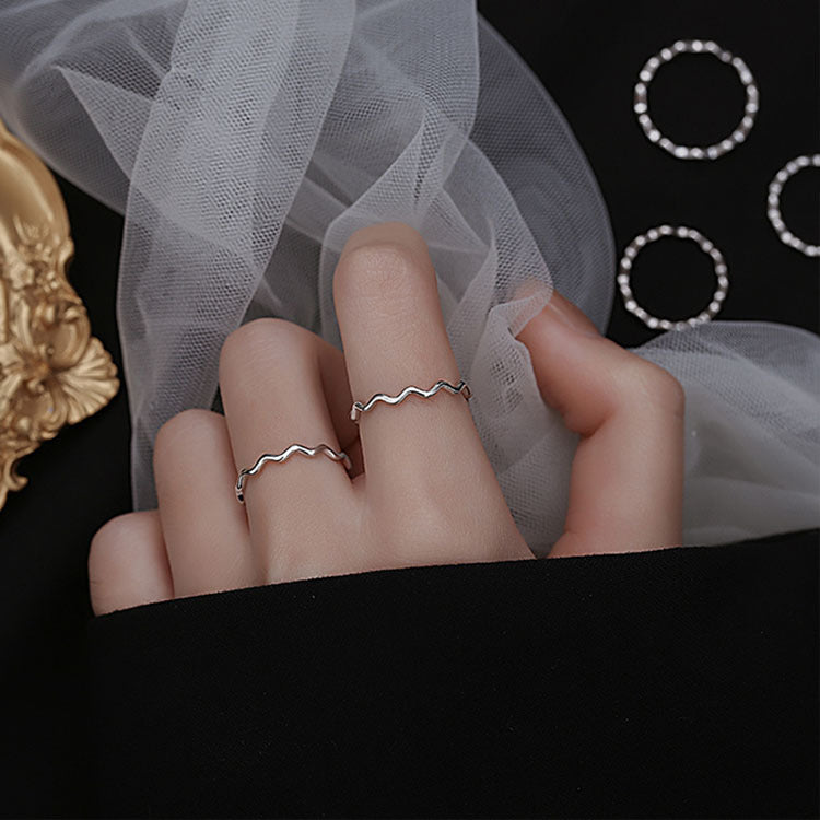 Damen zierlicher Ring mit wellenförmigem Design Shop Nory