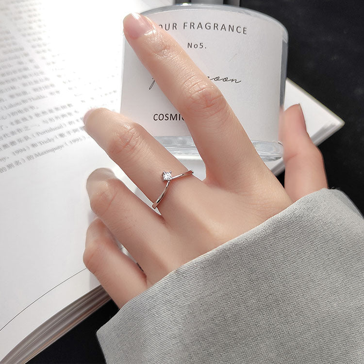 Damen Zarter Solitär Ring mit funkelndem Stein Shop Nory