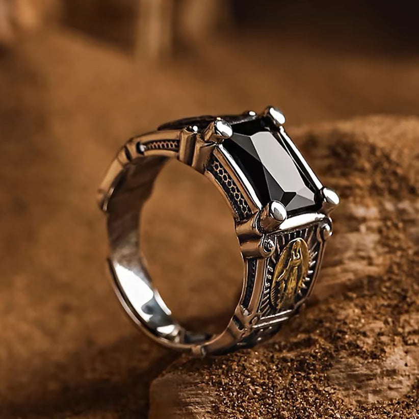 Damenring mit kunstvollem Design und schwarzem Edelstein Shop Nory