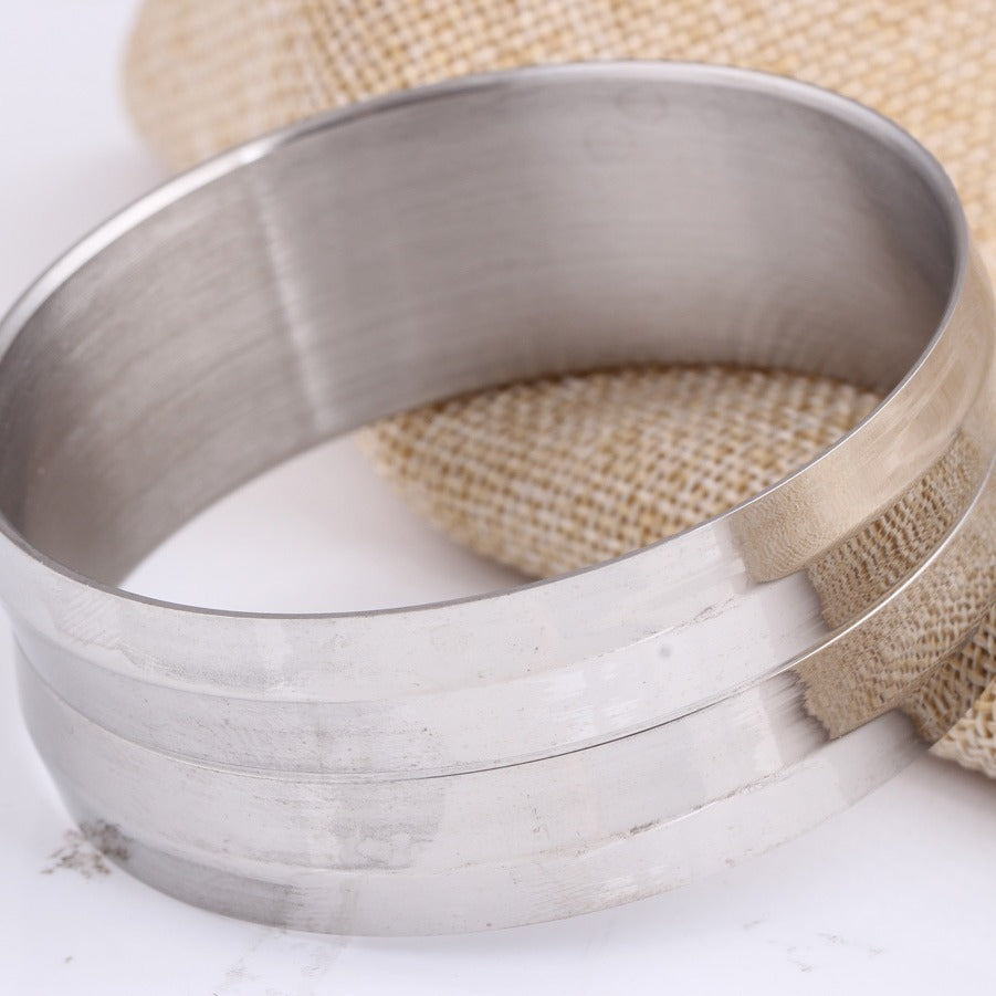 Damen Edelstahlarmband mit modernes, poliertes Design Shop Nory
