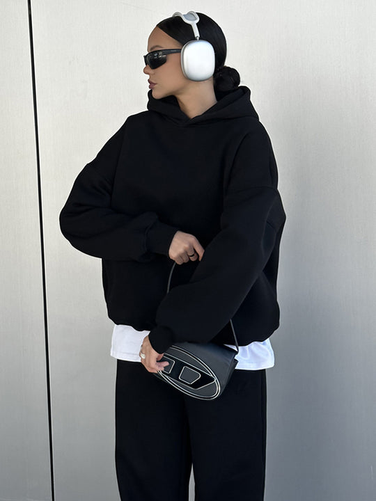 Damen urbanes Oversize-Lounge-Set mit Kapuzenpullover, locker geschnittener High-Waist-Jogginghose und passender Mütze Shop Nory