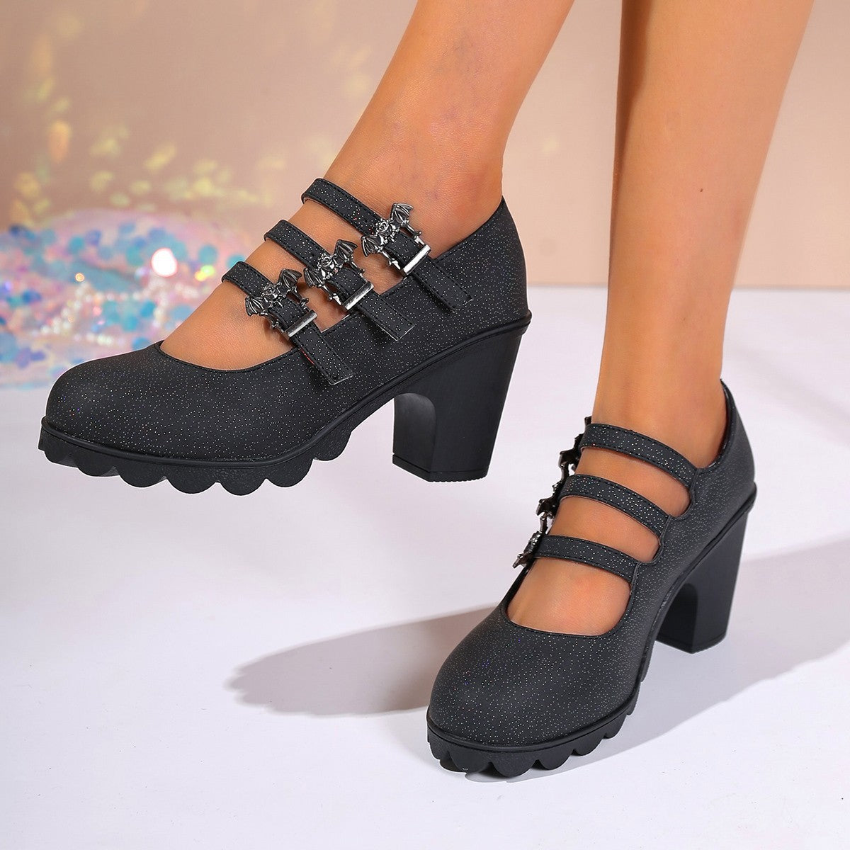 Damen Plateau-Pumps mit dekorativen Riemen und bequemer Sohle