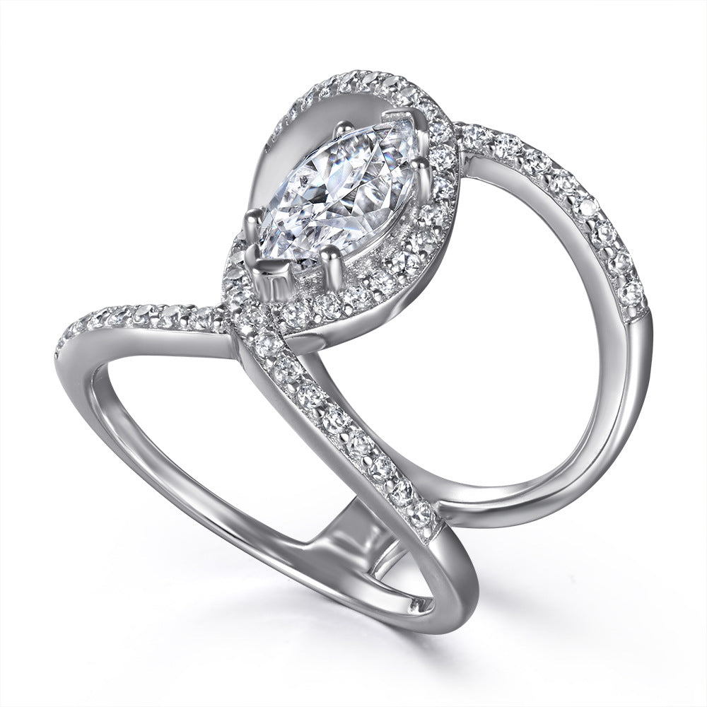 Damen eleganter und funkelnder Verlobungsring mit Zirkonia Shop Nory