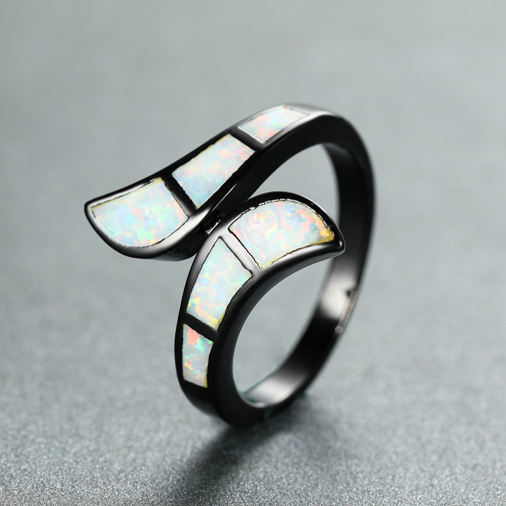 Damen Ring mit schimmerndem Opalmosaik und geschwungenem Design Shop Nory