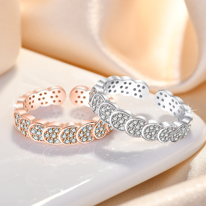 Damen zierlicher Ring mit funkelnden Zirkonia-Elementen und elegantem Design Shop Nory