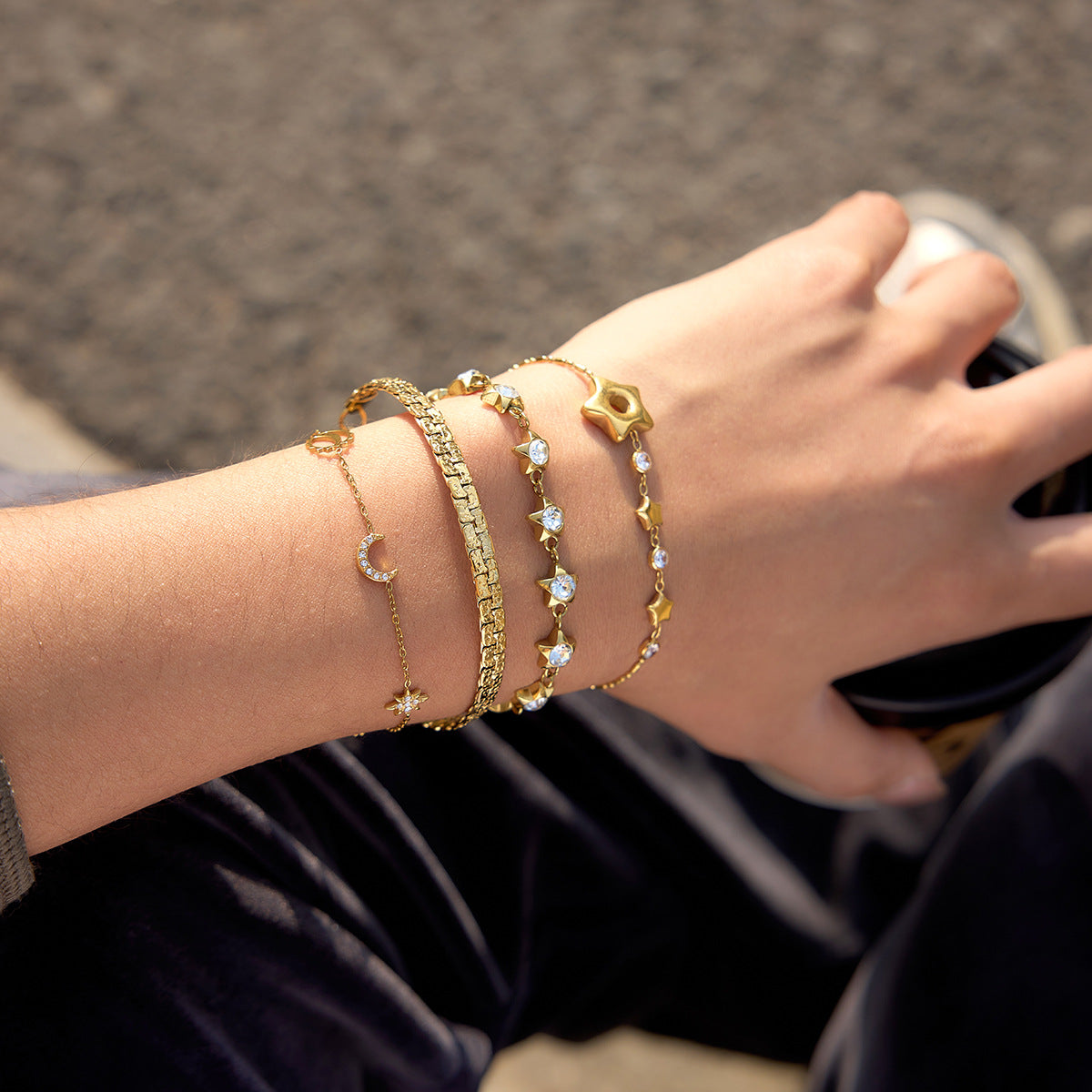 Damen Armband mit funkelndem Sternen-Design und verstellbarem Verschluss Shop Nory