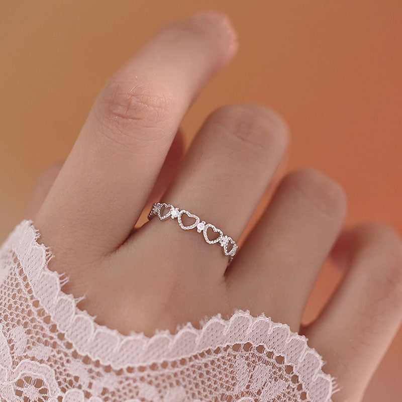 Damen Zarter Herzring mit funkelnden Zirkonia Shop Nory