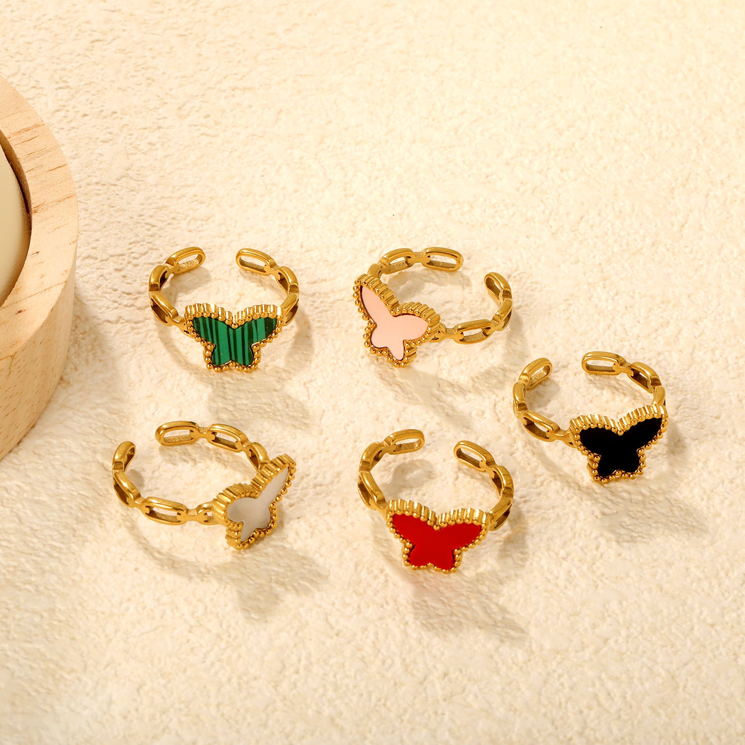 Damen verstellbarer Ring mit charmantem Augenanhänger und funkelnden Zirkonsteinen Shop Nory