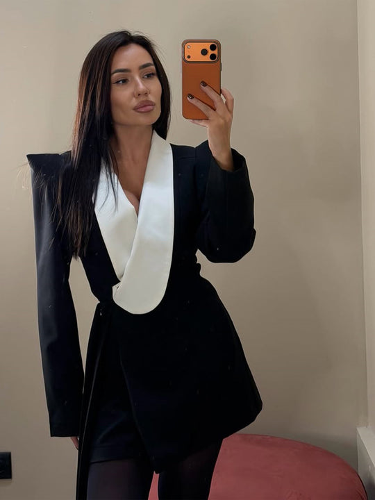 Damen Tailliertes Blazerkleid mit kontrastierendem Schalkragen und strukturierten Schultern Shop Nory
