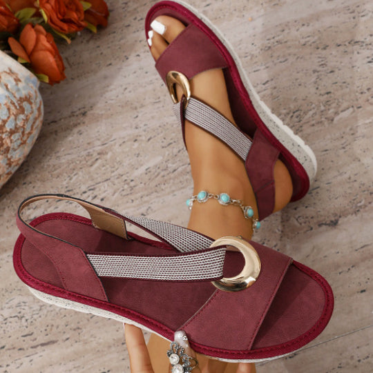Damen Bequeme Keil‑Sandalen mit Zehensteg, elastischem Riemen und dekorativem Metallring Shop Nory
