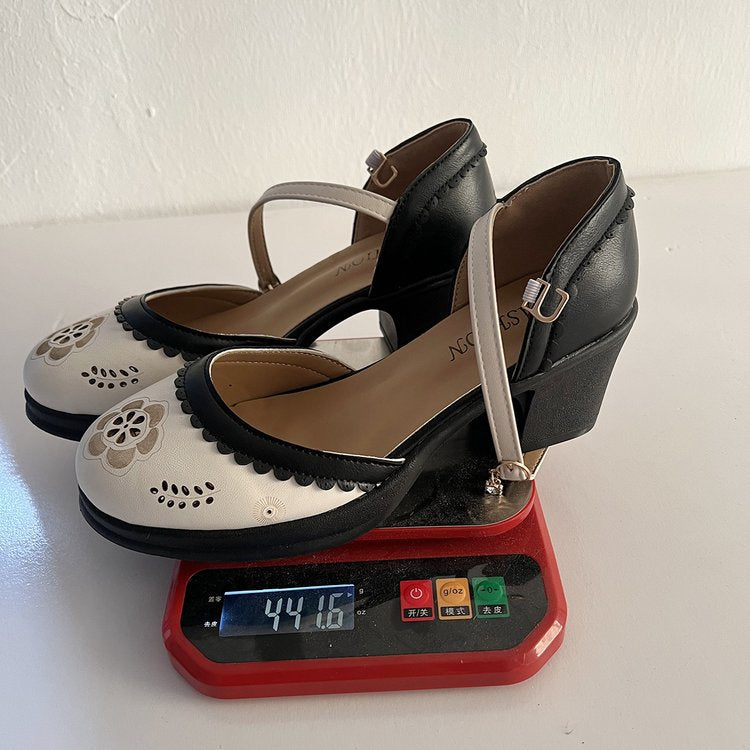 Damen Mary-Jane Pumps mit mittelhohem Blockabsatz, perforiertem Obermaterial und gepolstertem Komfortfußbett Shop Nory
