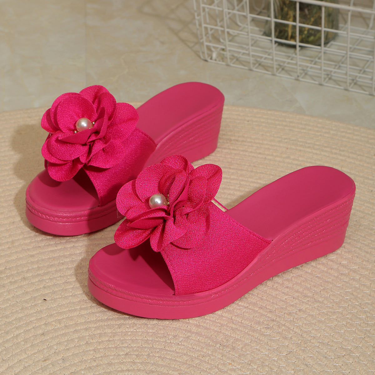 Damen Wedge-Pantoletten mit blütenförmigem Design und bequemer Sohle Shopnory