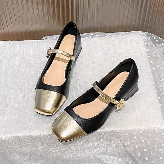 Damen elegante Ballerinas mit geschwungenem Riemen und glänzender Zehenkappe
