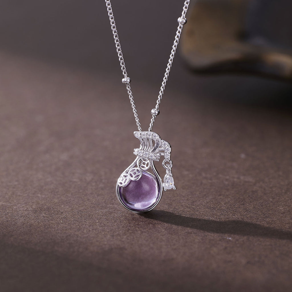 Damen elegante Halskette mit kunstvollem Anhänger und funkelnden Zirkonia Shop Nory