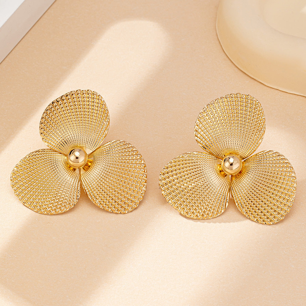 Damen Ohrclips im kunstvollen Blumen-Design Shop Nory