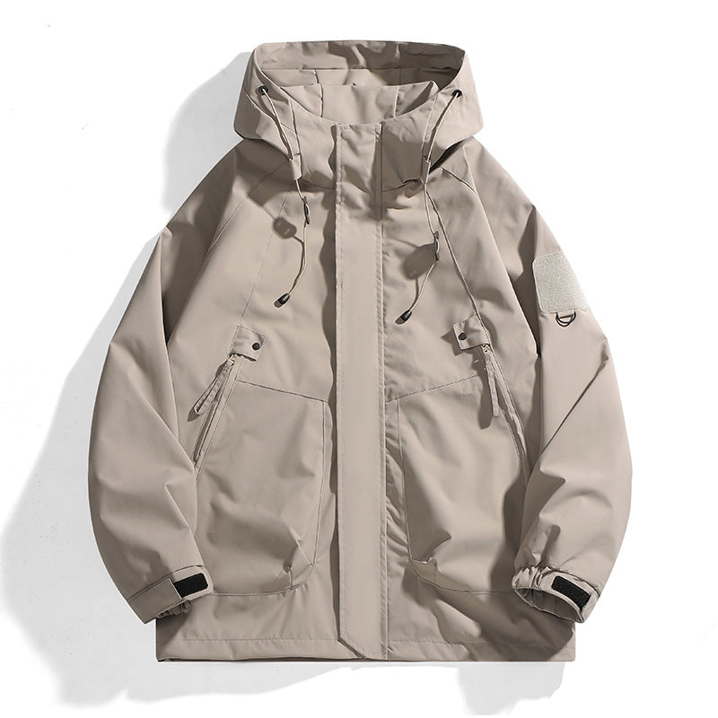 Damen Outdoor-Jacke mit verstellbarer Kapuze und atmungsaktiven Einsätzen