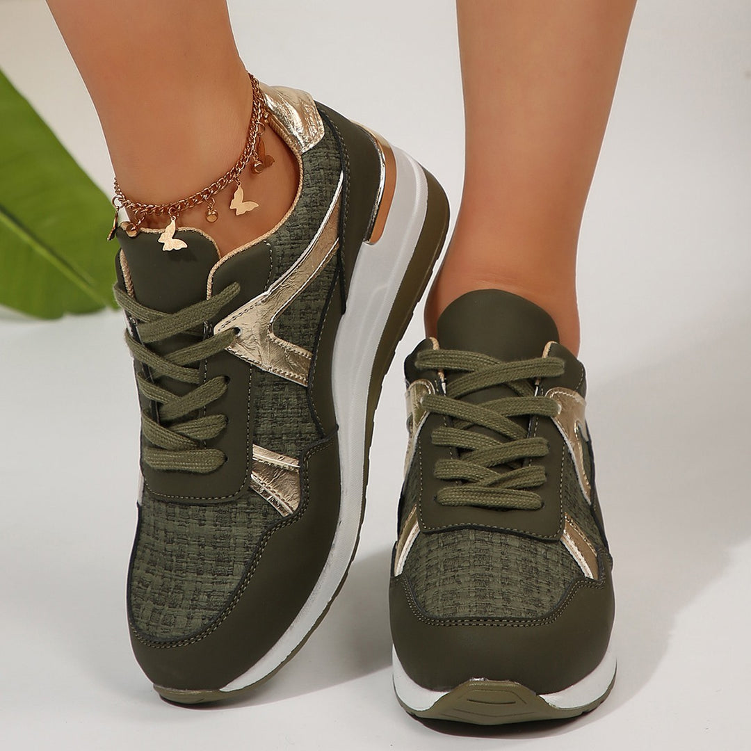Damen sportlicher Keil-Sneaker mit gepolstertem Memory-Fußbett und eleganten Metallic-Akzenten Shop Nory