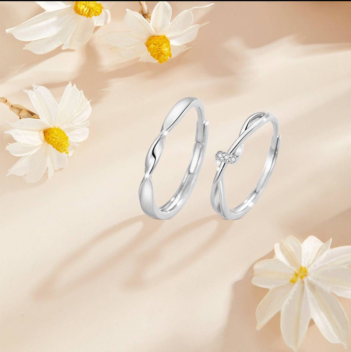 Damenring mit geschlungenem Design und funkelndem Zirkonia Shop Nory
