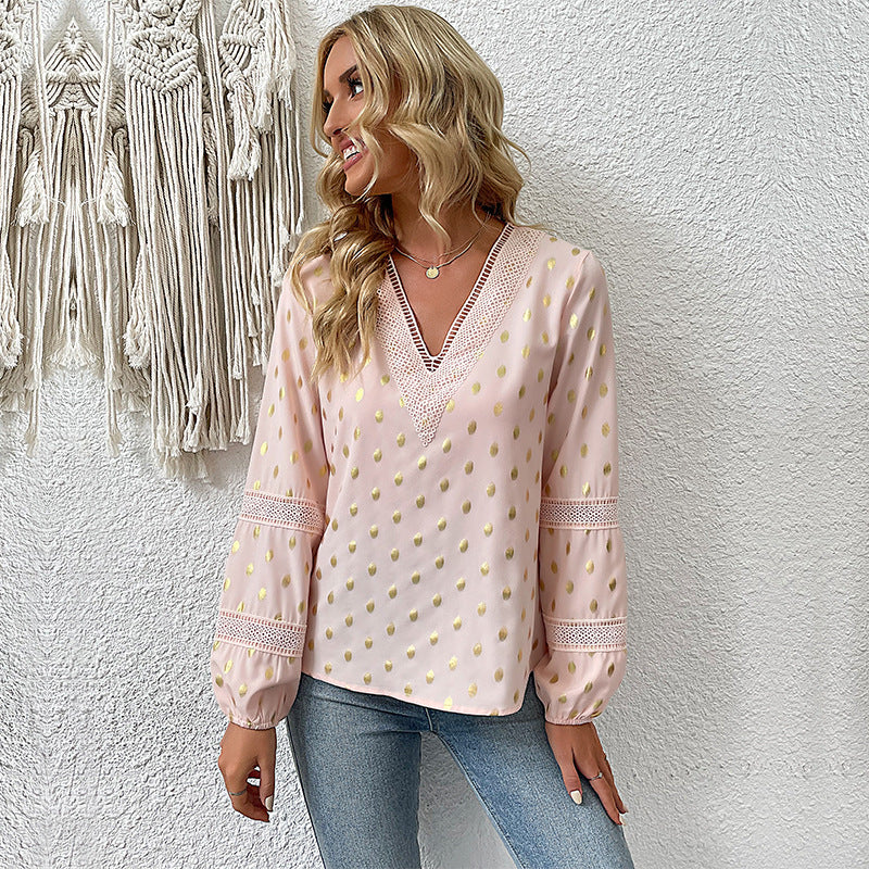 Damen Leichte Chiffonbluse mit V-Ausschnitt, Spitzenbesatz und Metallic-Pünktchen Shop Nory