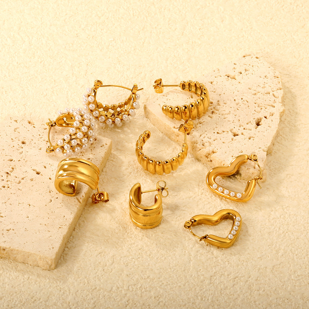 Damen Hoops mit modernem, geschwungenem Design aus hochwertigem Edelstahl Shop Nory