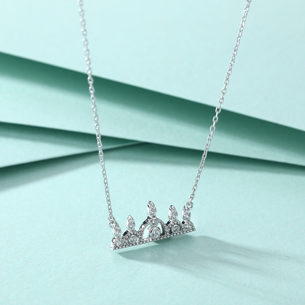 Damen Anhänger mit Krone-Design und funkelnden Kristallen Shop Nory