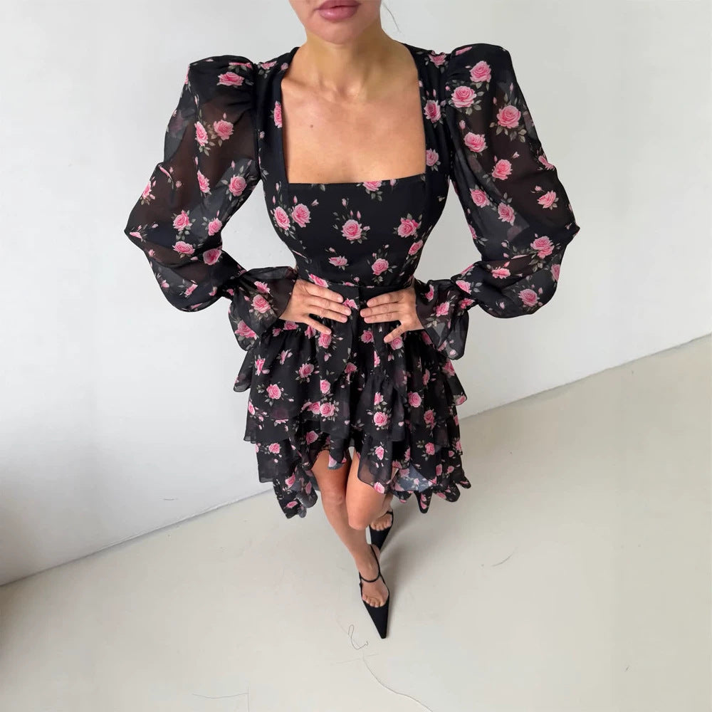 Damen Maxikleid mit geschichtetem Volant-High-Low-Saum, quadratischem Ausschnitt und transparenten Puffärmeln Shop Nory