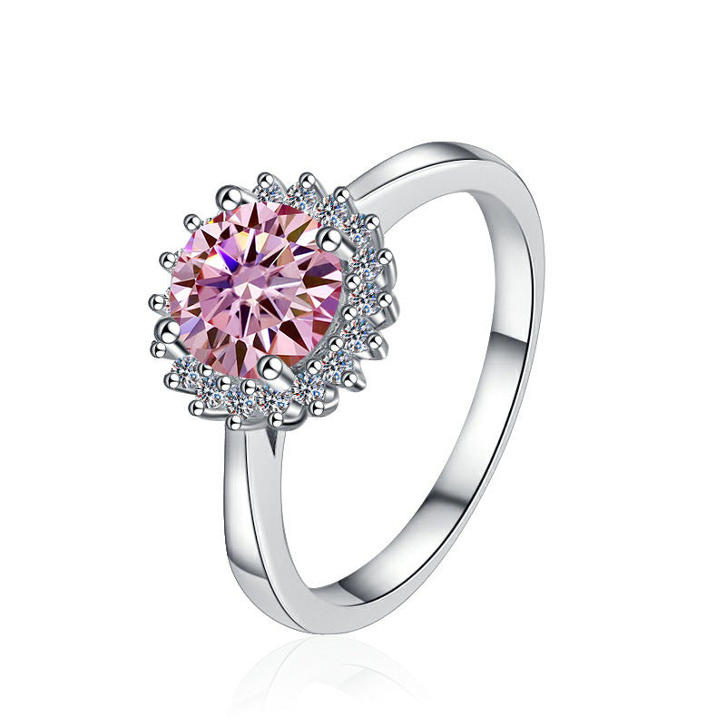 Damenring mit elegantem facettiertem Hauptstein und funkelndem Zirkonia-Besatz Shop Nory