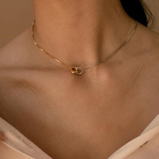 Damen Halskette mit ineinandergreifenden Anhängern aus hochwertigem Edelstahl Shop Nory
