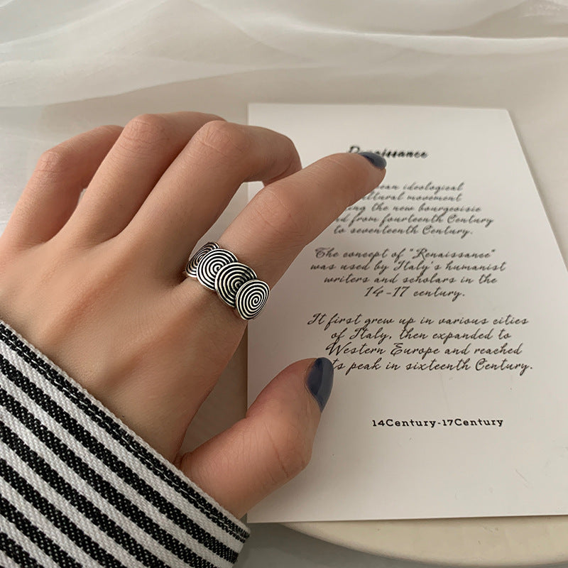 Damenring mit modernem Spiraldesign Shop Nory