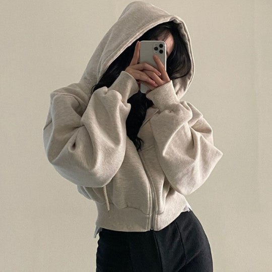 Damen nan oversized cropped Kapuzenjacke mit Reißverschluss und Ballonärmeln Shop Nory