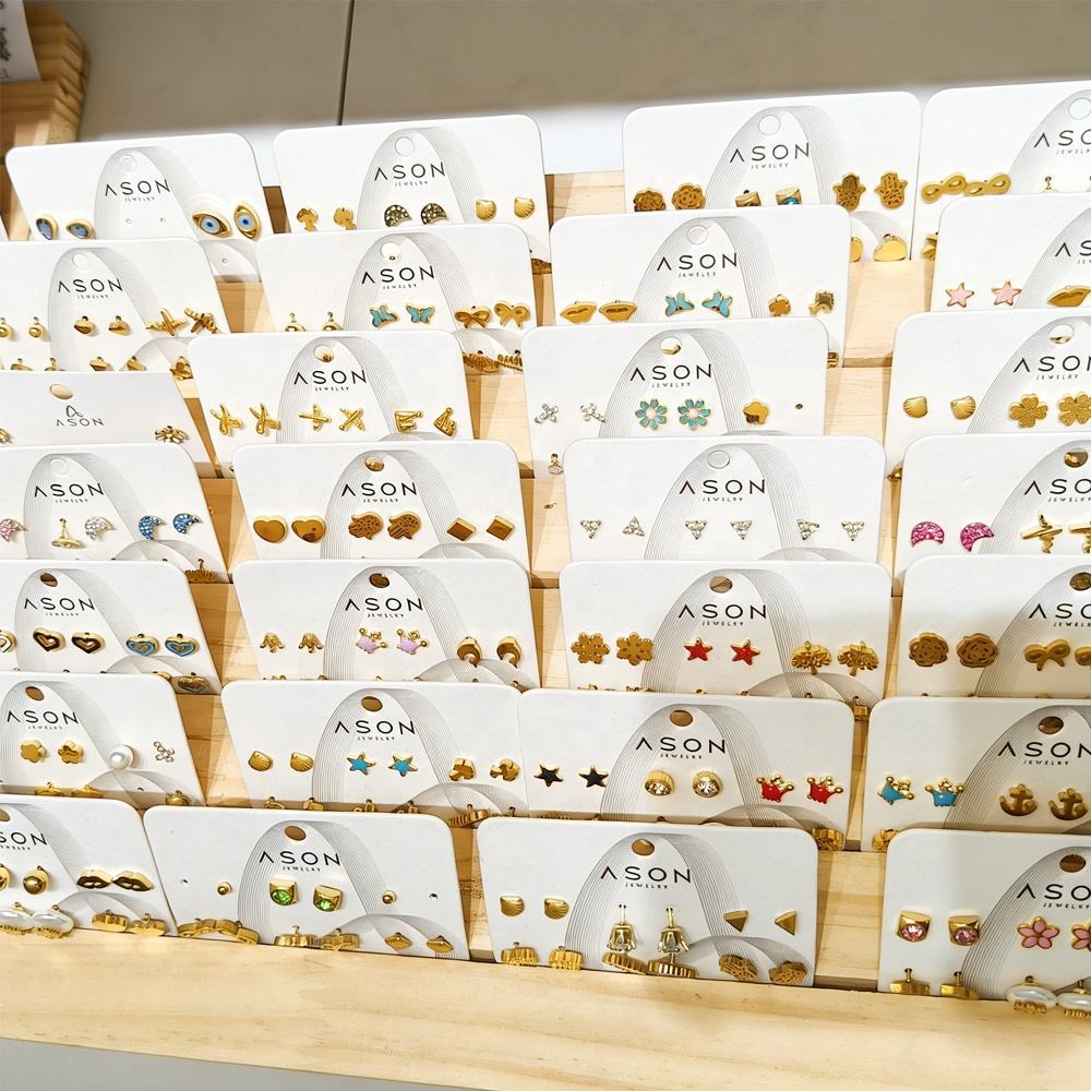 Damen Ohrstecker Set aus goldplattiertem Edelstahl mit verschiedenen Designs Shop Nory