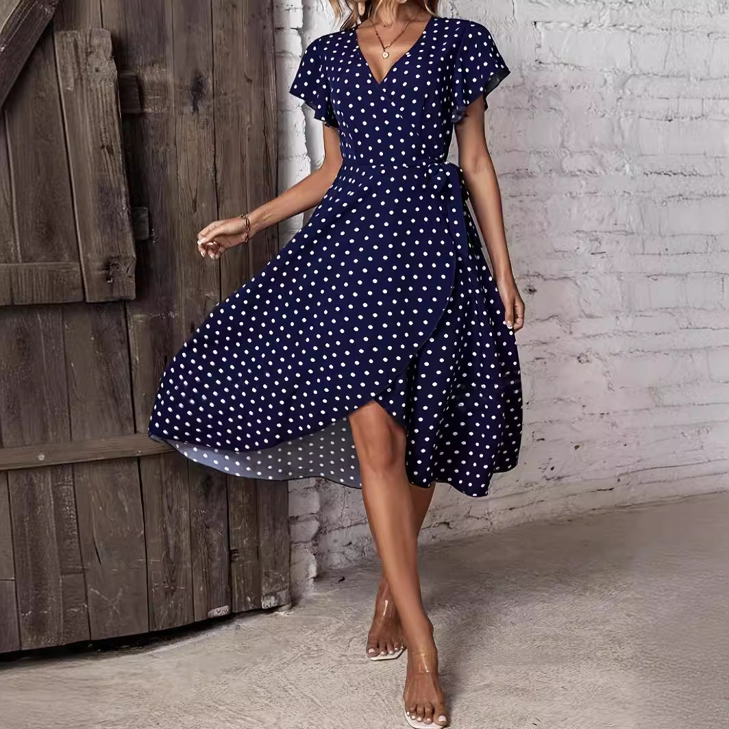 Damen Wickelkleid mit Punktmuster und charmanten Rüschendetails